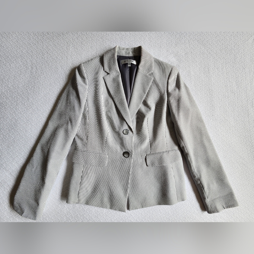 KASPER Seersucker Gray and White Classic Tailored Suit Jacket | Blazer. Size 6. - Picture 6 of 11